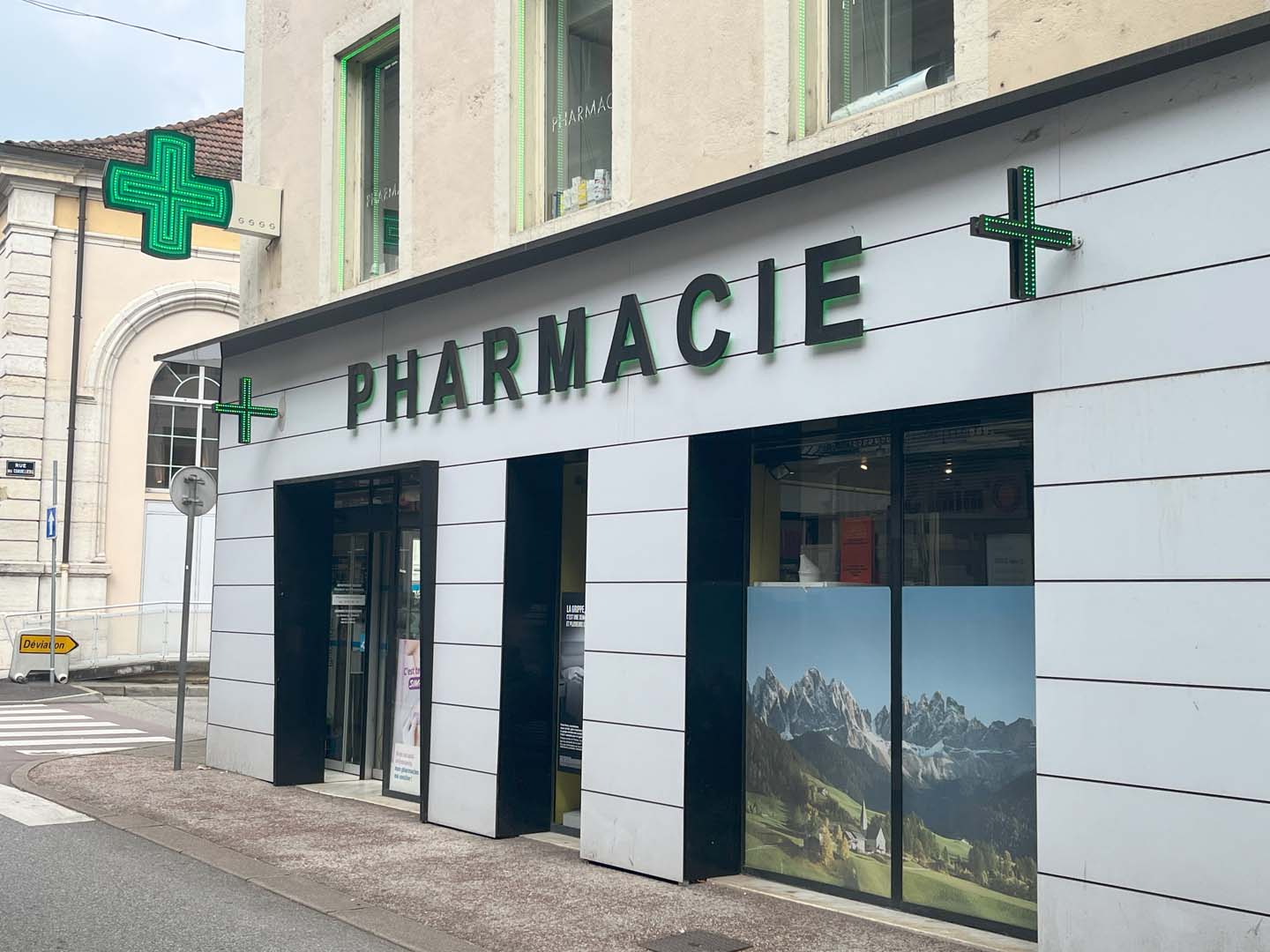 Pharmacie Galenus Belley (2)